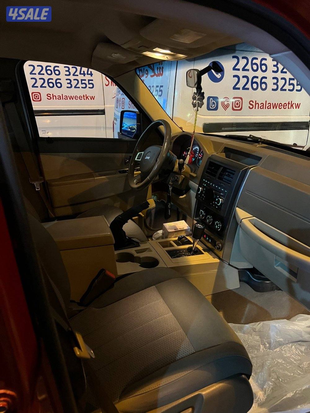 جيب شيروكي موديل ٢٠١٠ بحاله ممتازه6