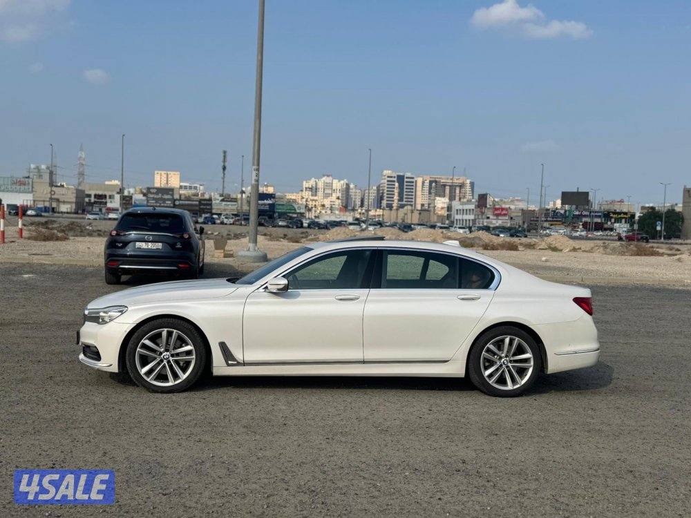 بي ام 2019 حجم 730 نظيف ومرتب12