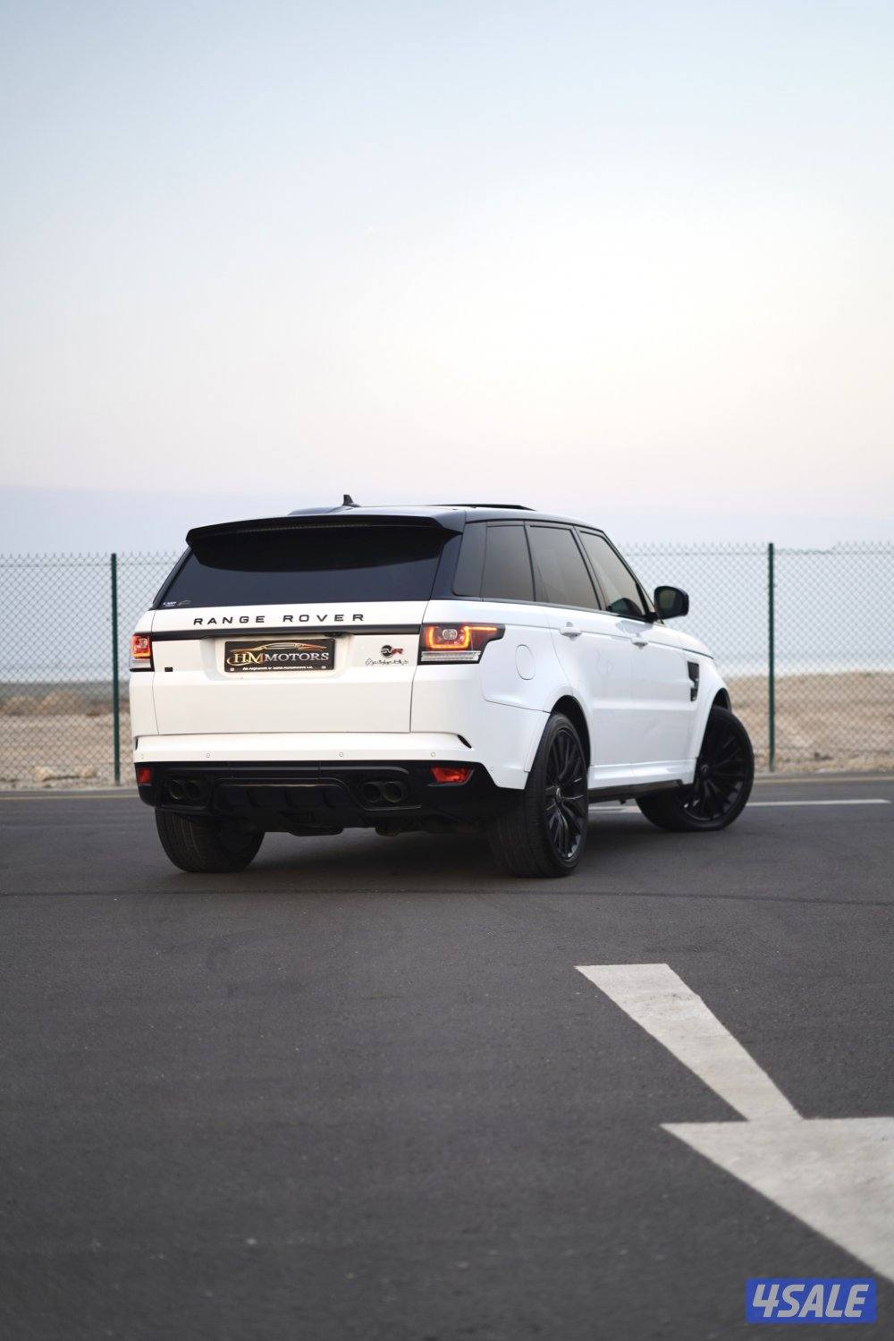 Range Rover Sport SVR1