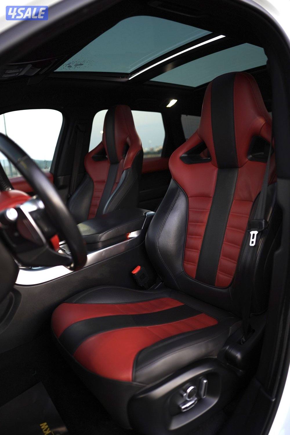 Range Rover Sport SVR10