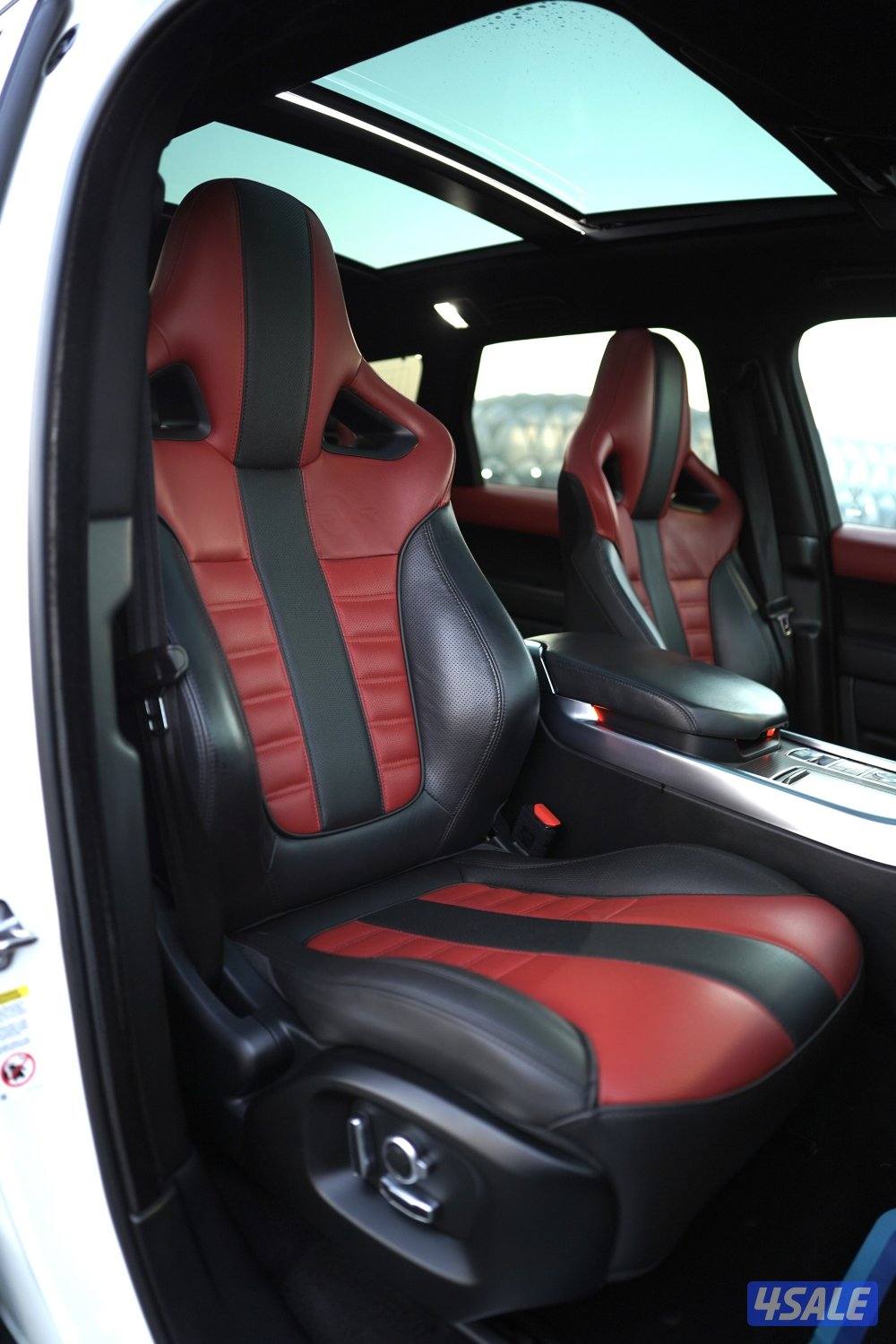 Range Rover Sport SVR13