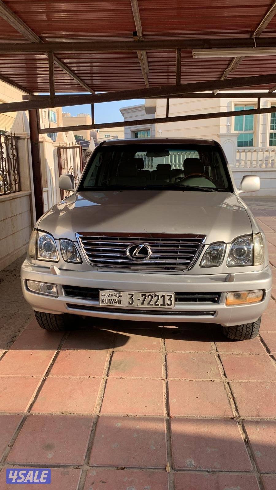 للبيع جيب لكزس بحالة جيدة تم تبديل القطع الاستهلاكية .2