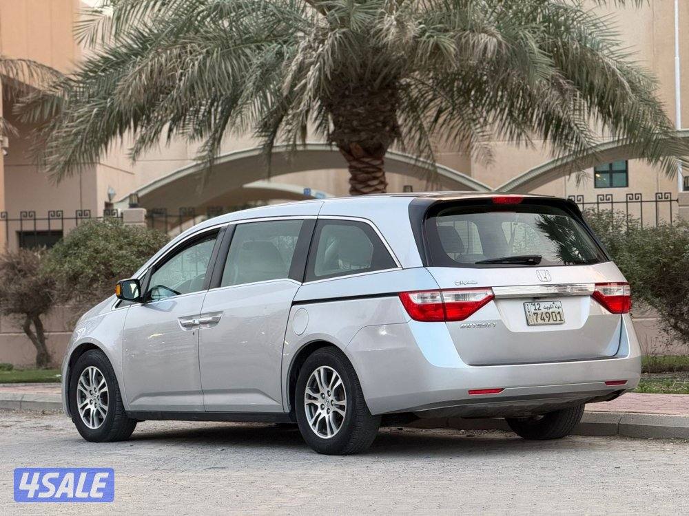 اوديسي ٢٠١٣ بحاله ممتازه0