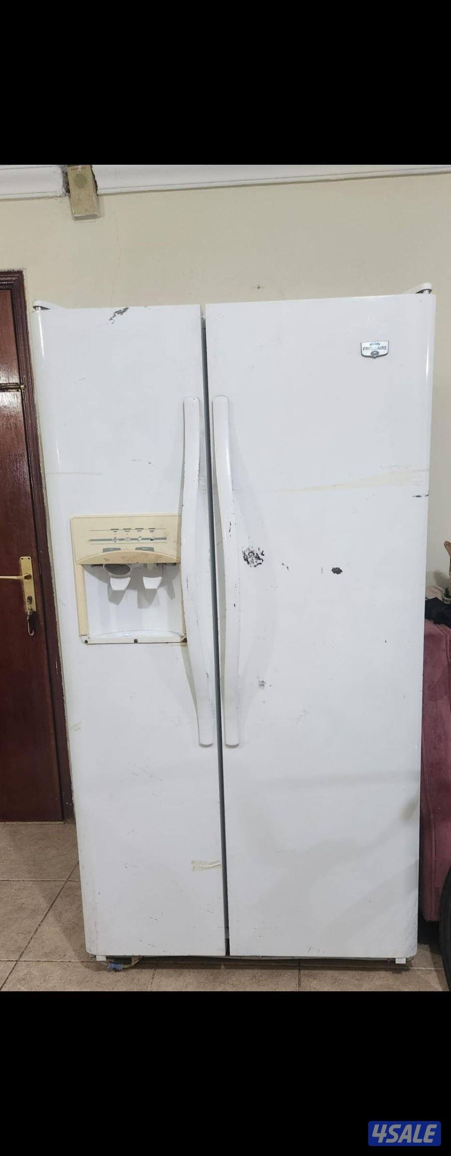 للبيع ثلاجه فريجيدير صانعه الثلح كما بالصوره0