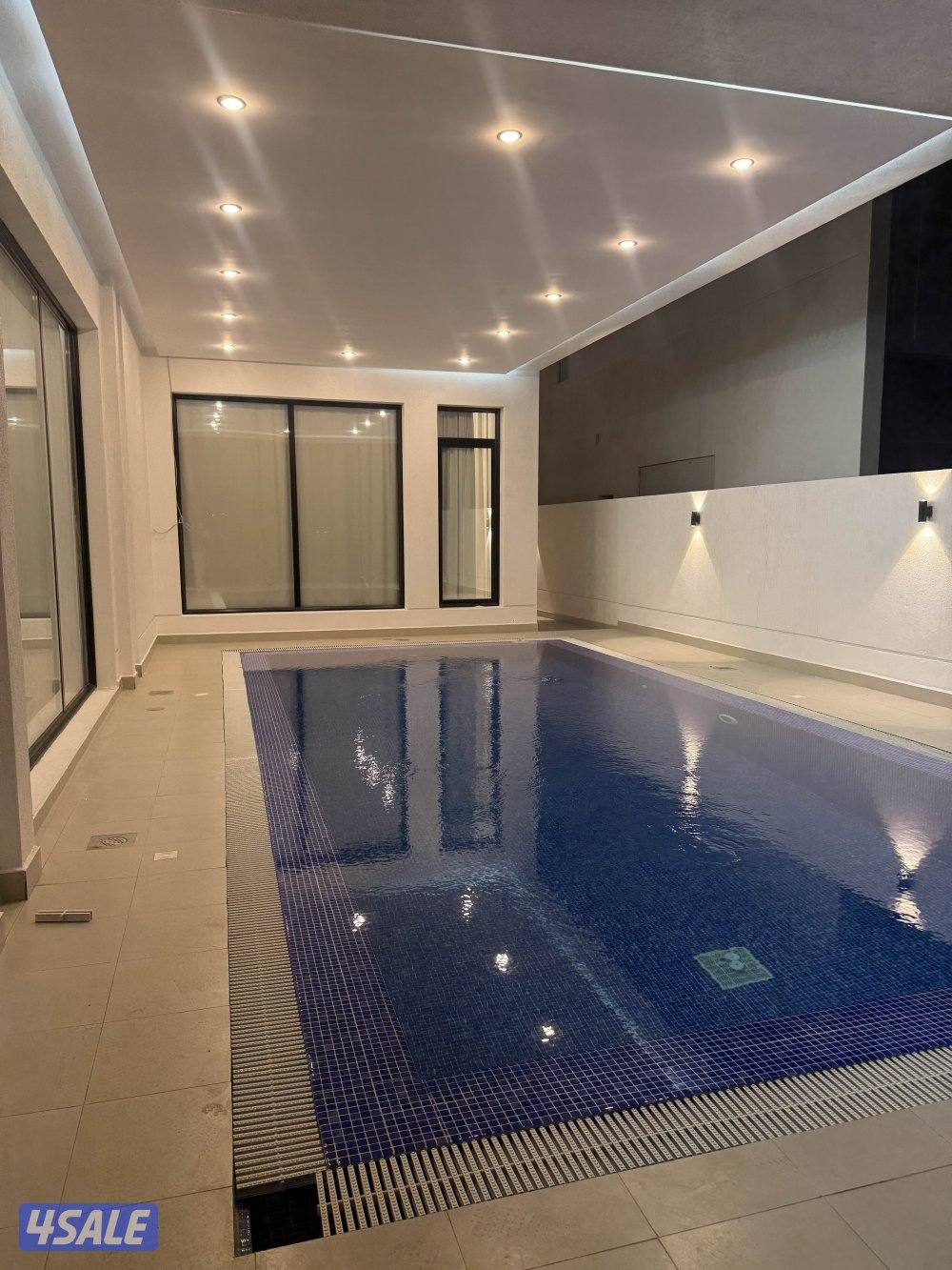 شاليه في مرحله الرابعه متوفر حق راس السنه1