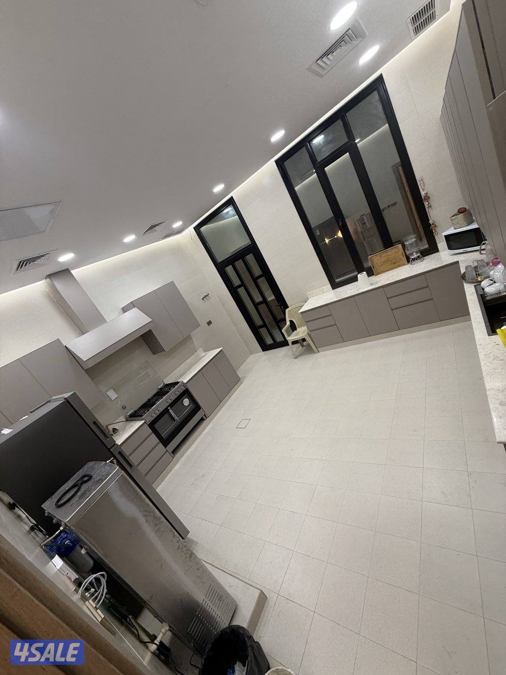 شاليه في مرحله الرابعه متوفر حق راس السنه3