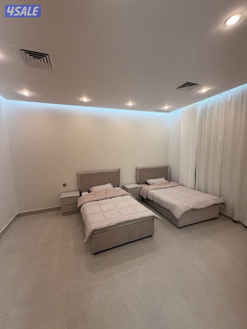 شاليه في مرحله الرابعه متوفر حق راس السنه5