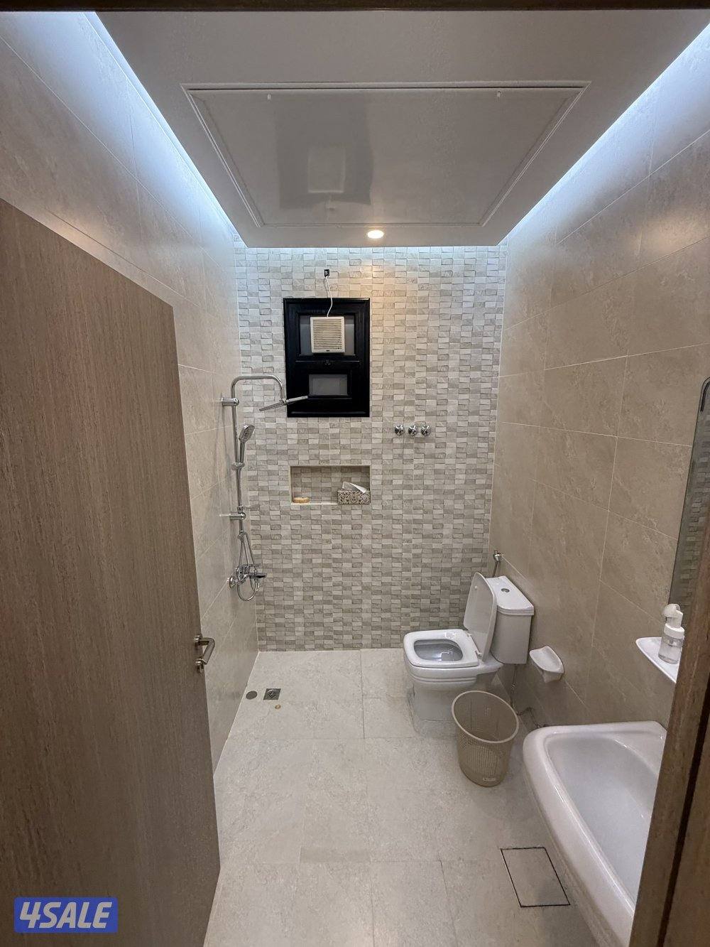 شاليه في مرحله الرابعه متوفر حق راس السنه8