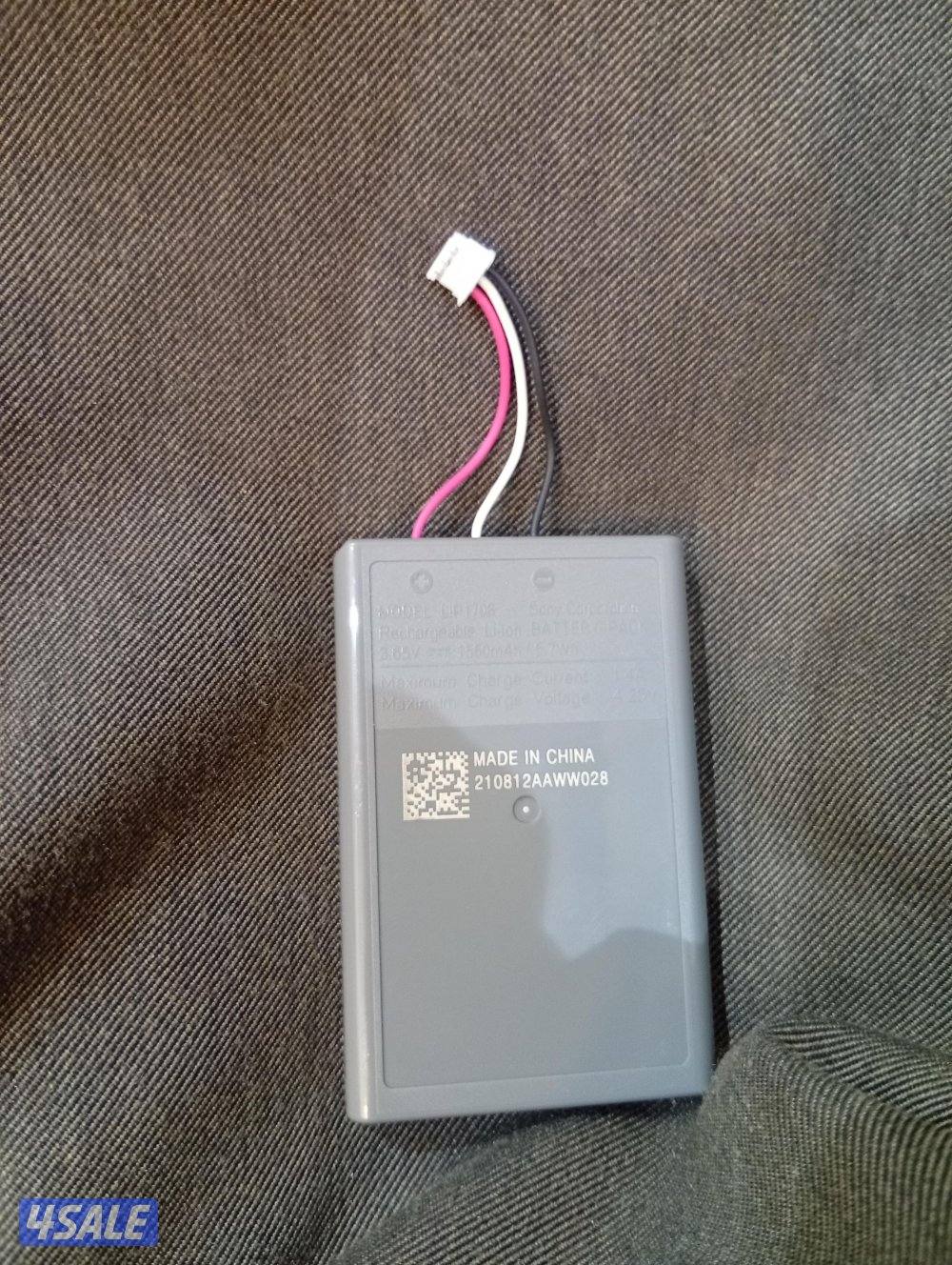 بطاريه يدة سوني جديده خاليه من اي كسور لا سمح الله بنص دينار1