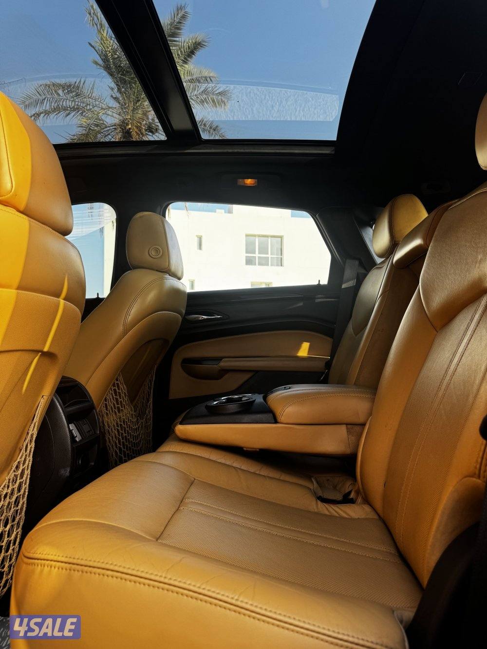 كاديلاك SRX فل اوبشن عداد 130 الف فقط8