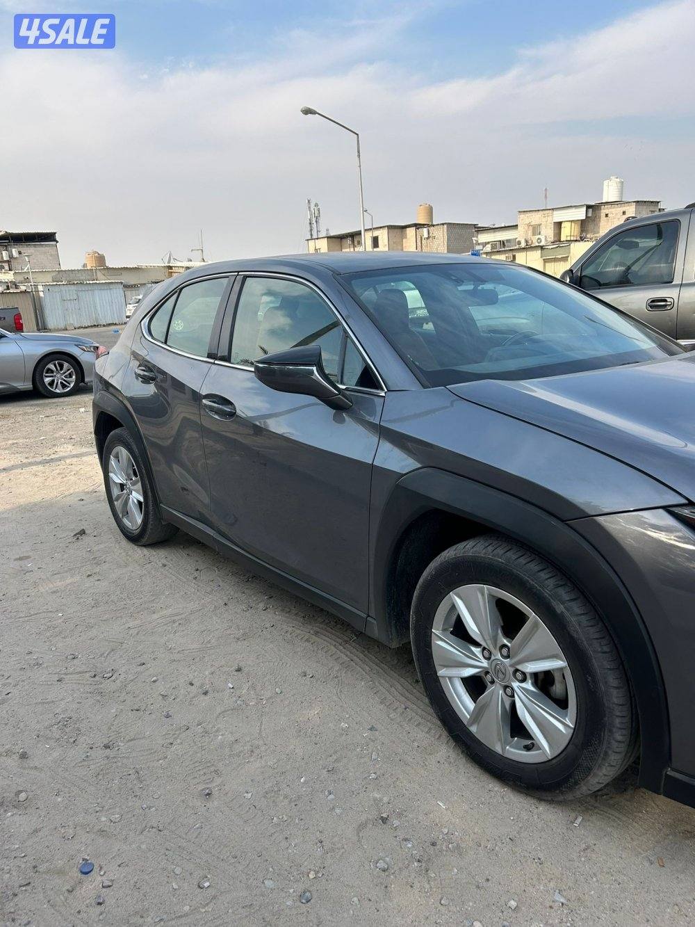 للبيع لكزس ux2003