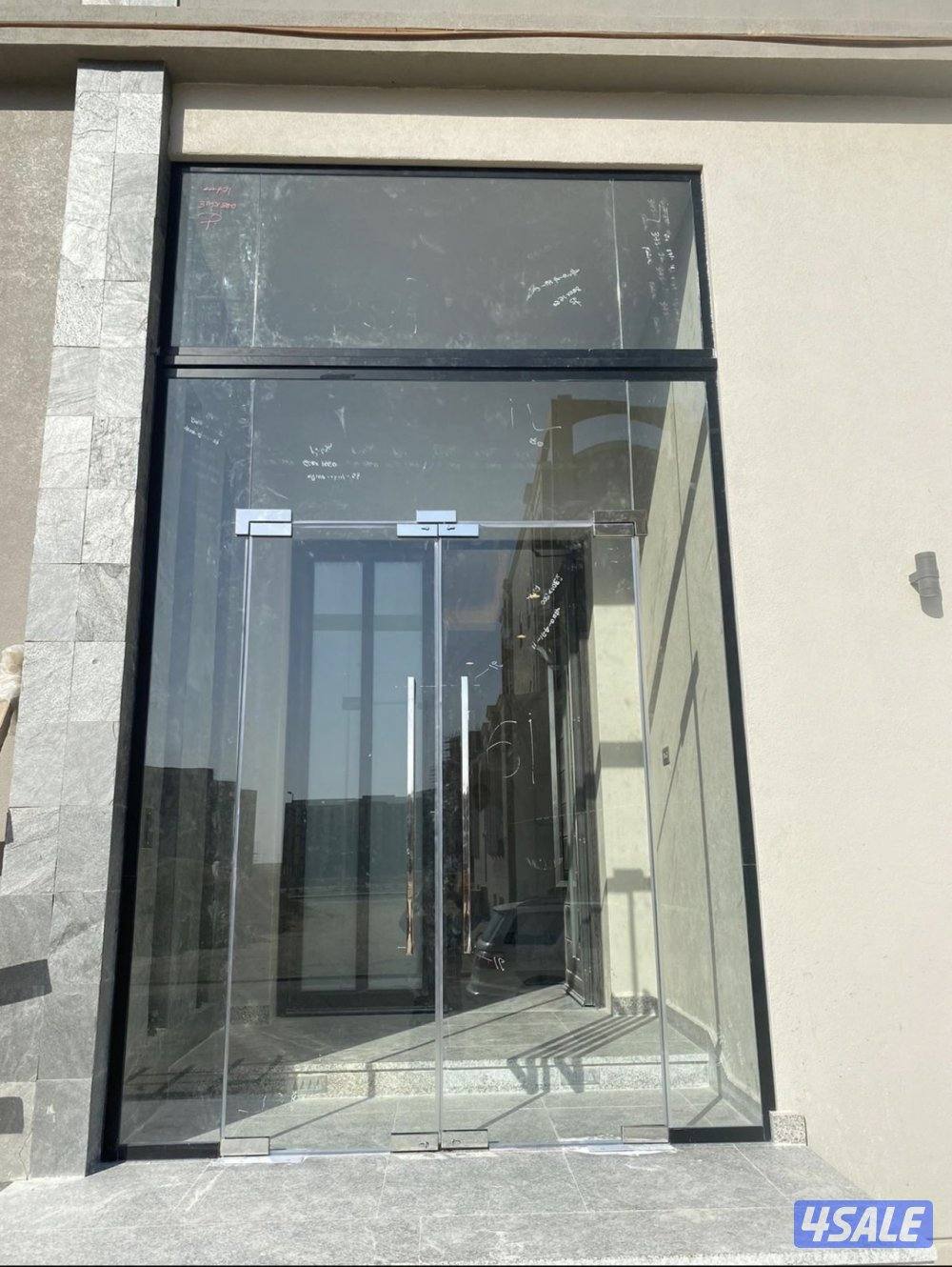 فني زجاج تركيب جميع أنواع الزجاج و المرايا7