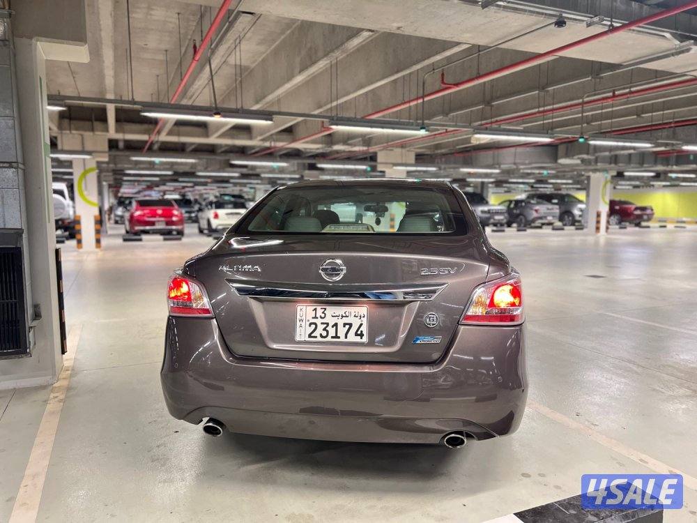Nissan Altima 2016 - بحالة الوكالة ممشى قليل1