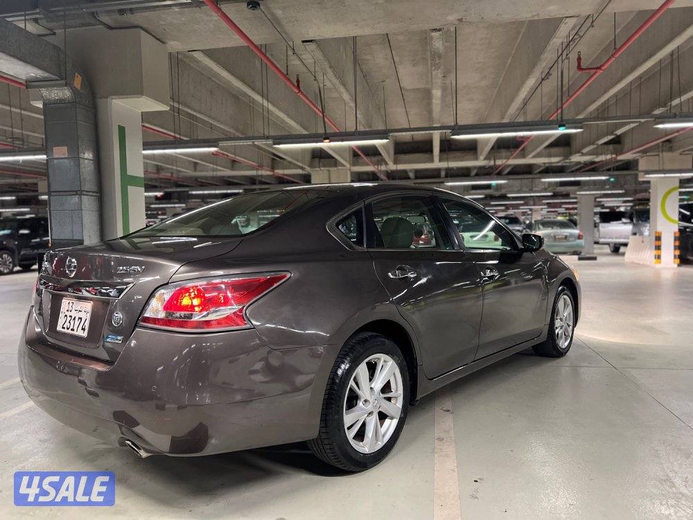Nissan Altima 2016 - بحالة الوكالة ممشى قليل2