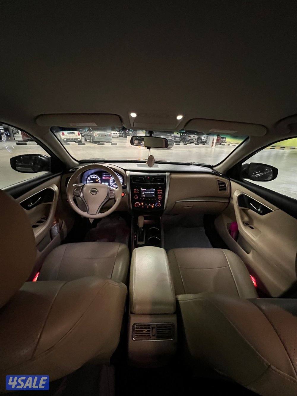 Nissan Altima 2016 - بحالة الوكالة ممشى قليل7