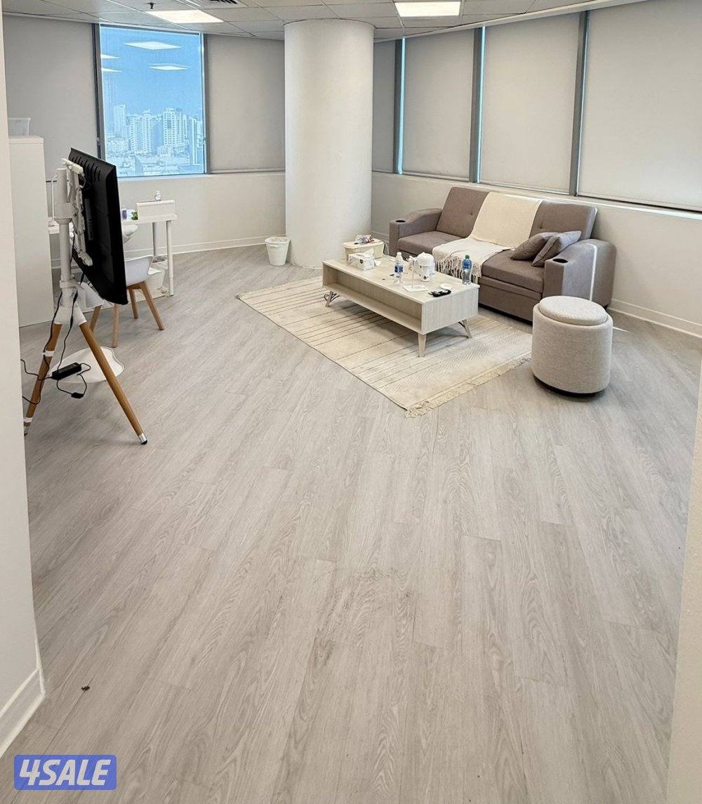 للبيع مكتب3