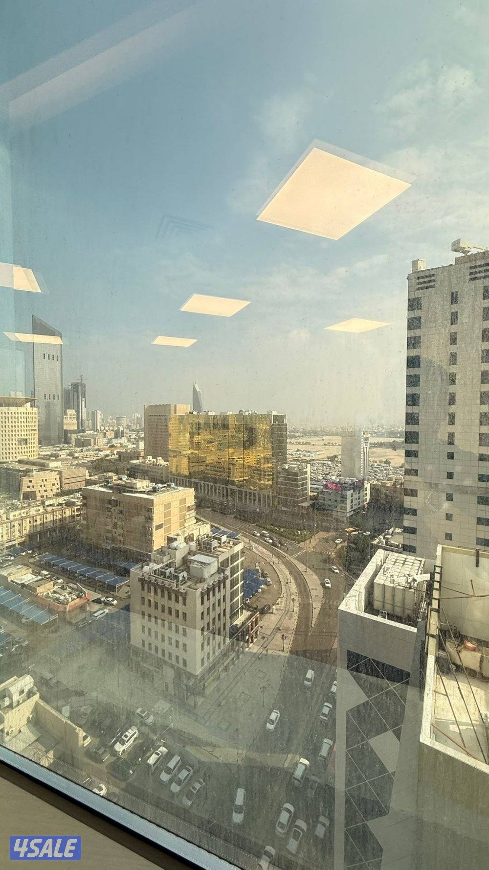 للبيع مكتب5