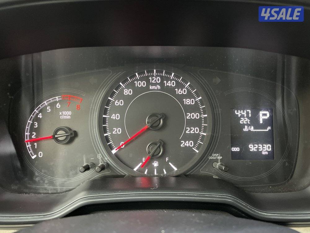 TOYOTA COROLLA 1.6L XLI STD OPTION4