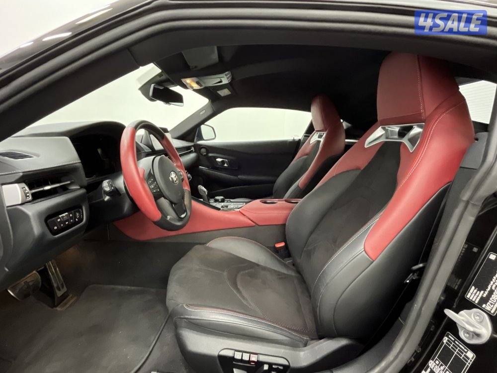 TOYOTA SUPRA 25SP-HR Red interior (Alcantara Leather)3
