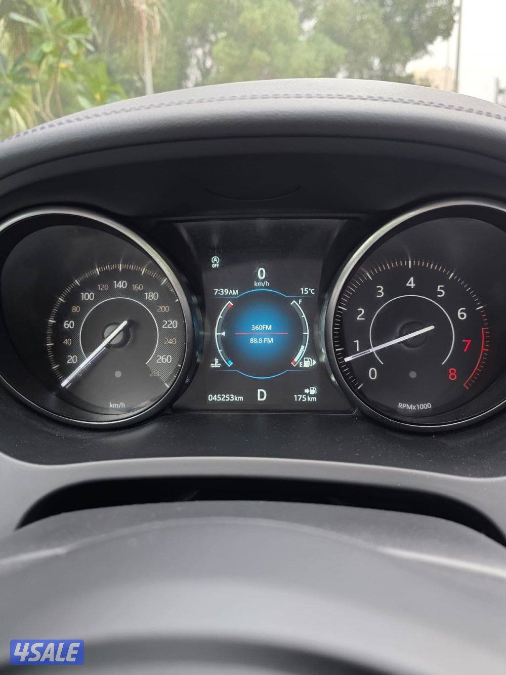 للبيع جيب جاكوار E-PACE موديل 20198