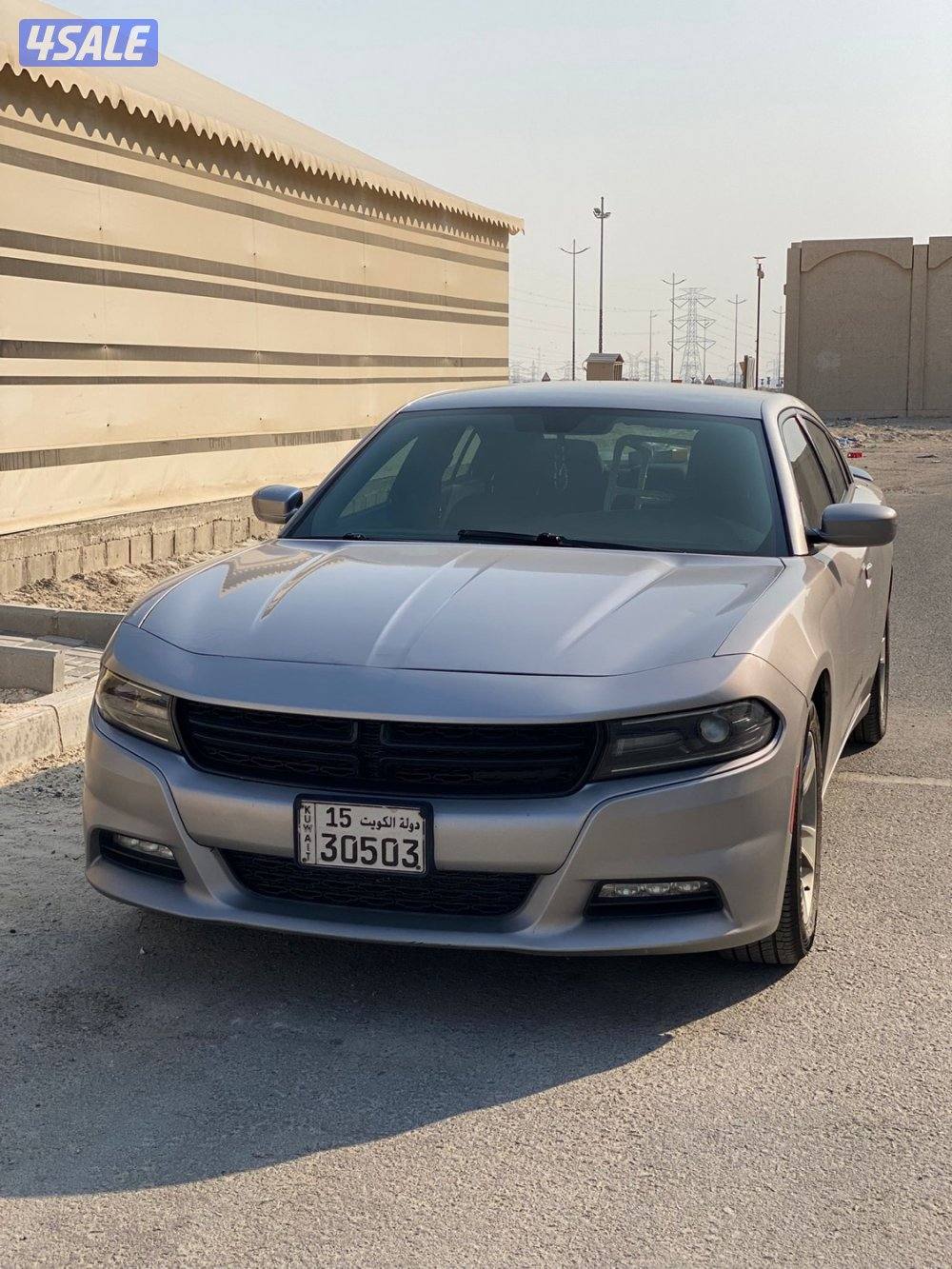 كامل المواصفات ماشي 220 شرط الفحص يوجد صبغ تجميل  3 قطع2