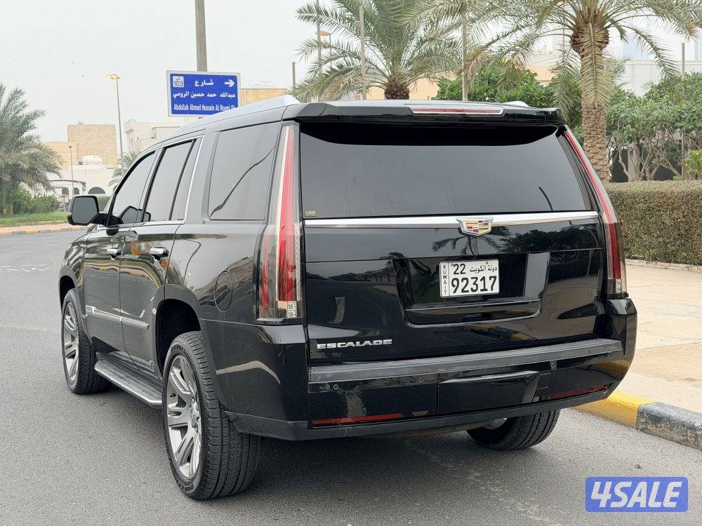 موديل 2016ماشي136000كم صبغ وكالة9