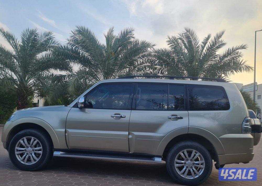 ميتسوبيشي باجيرو GLS صبغ الوكالة بالكامل الماكينة الكبيرة - فتحه وشاشة4