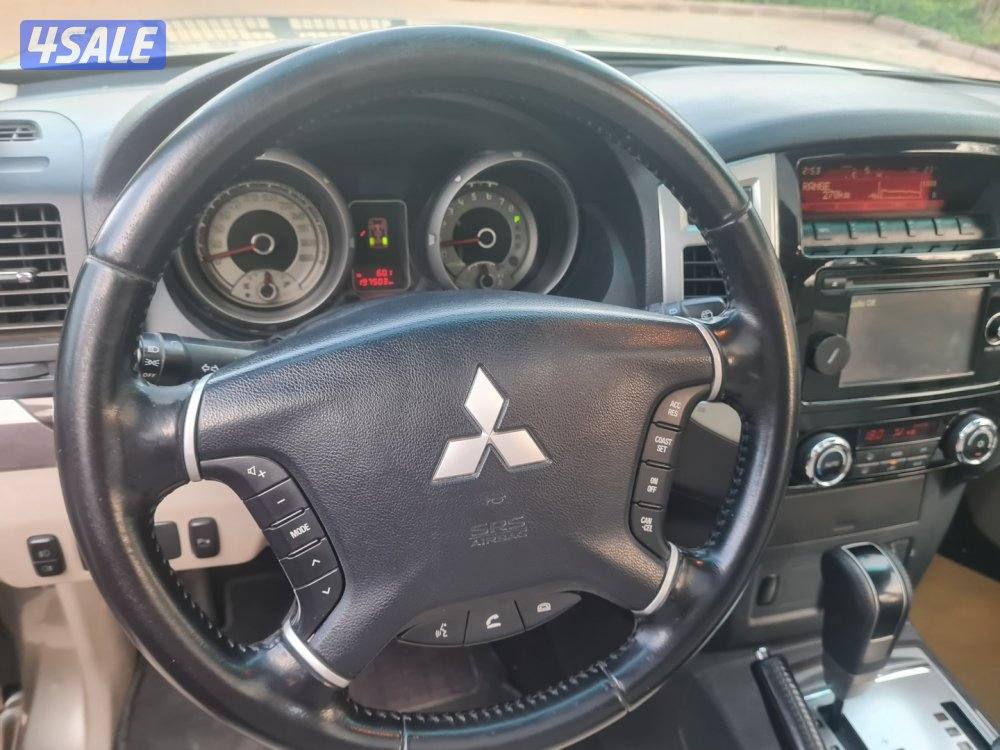 ميتسوبيشي باجيرو GLS صبغ الوكالة بالكامل الماكينة الكبيرة - فتحه وشاشة10