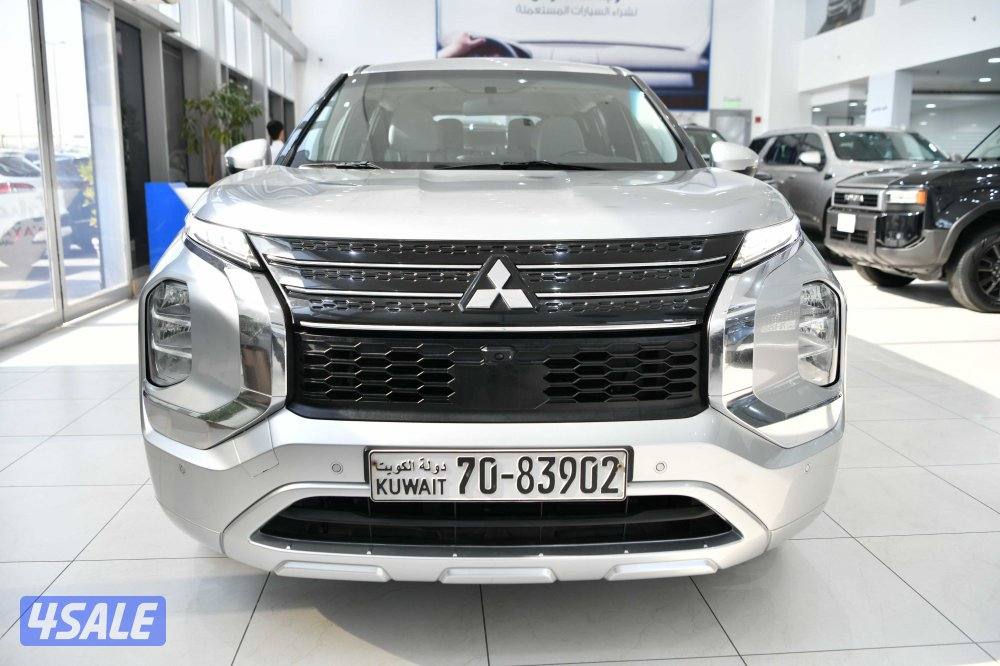 ميتسوبيشي اوتلاندر1