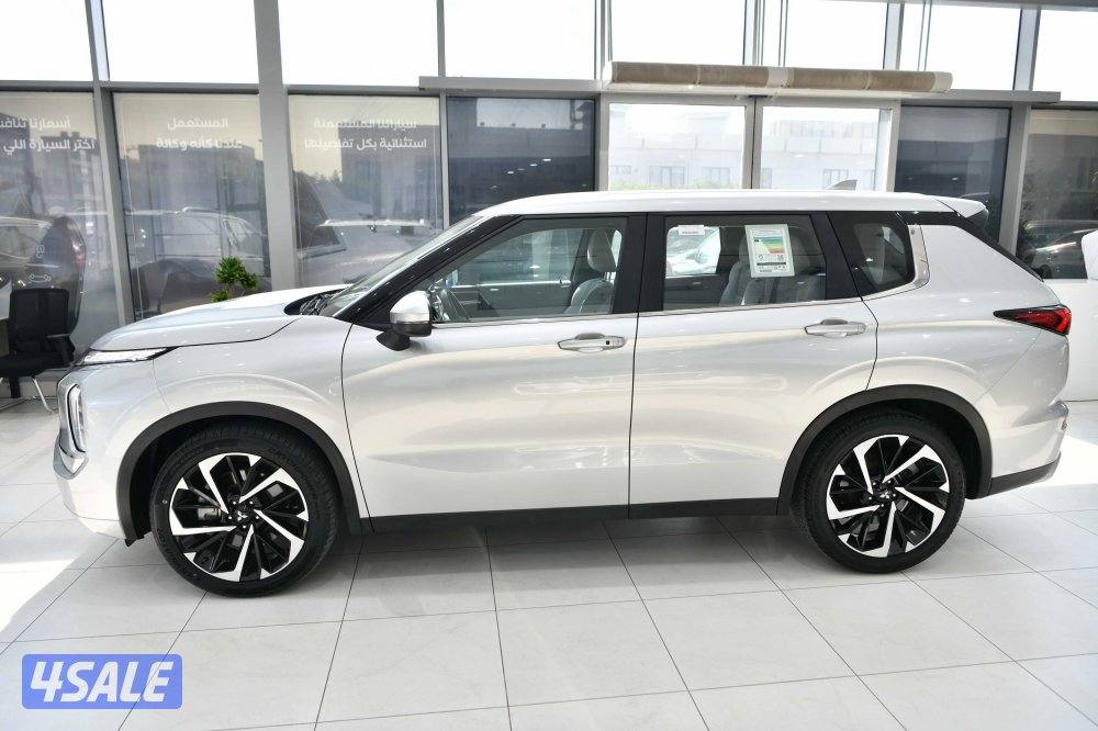 ميتسوبيشي اوتلاندر2