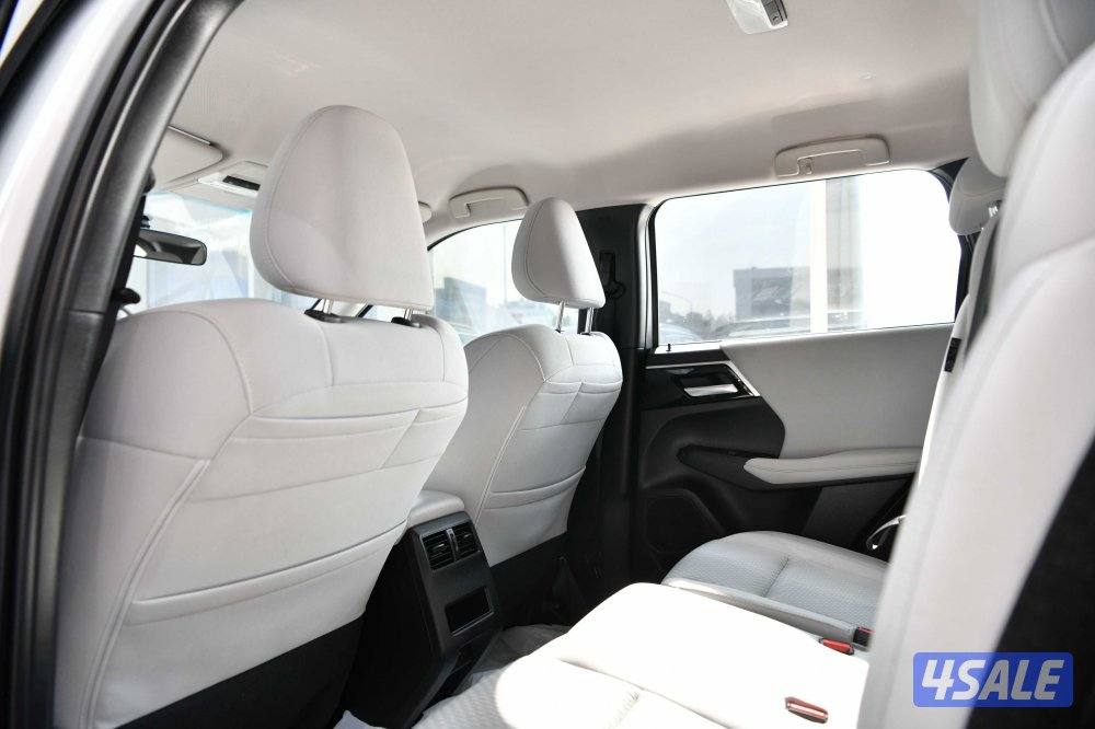 ميتسوبيشي اوتلاندر4