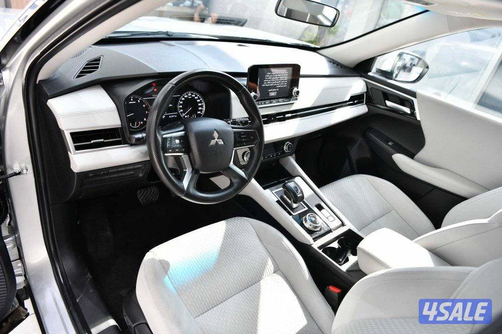 ميتسوبيشي اوتلاندر5