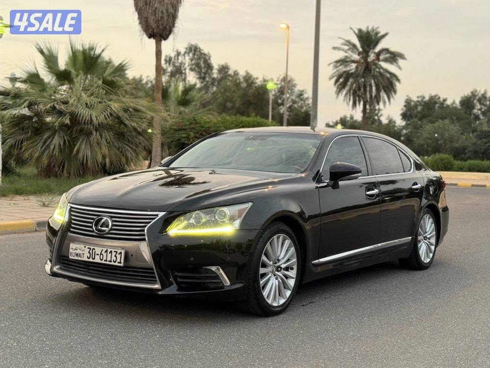 للبيع لكزس LS460 L عداد 152 الف فقط0