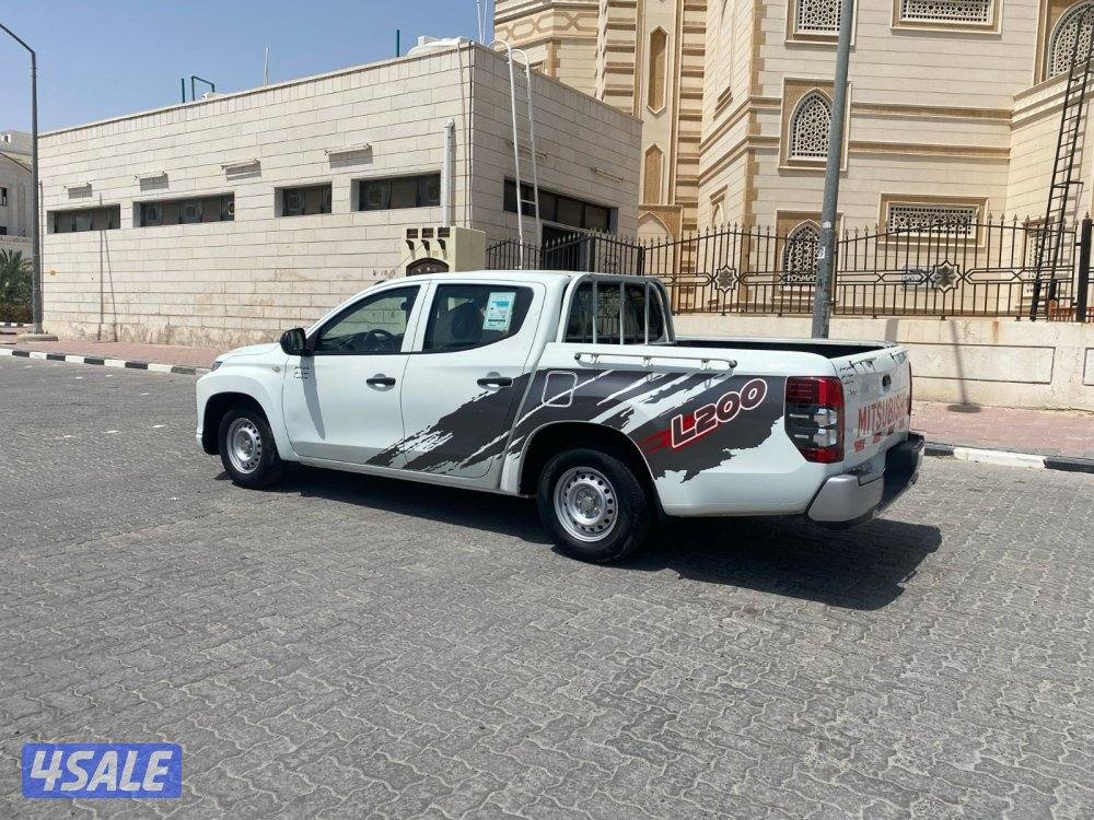 وانيت 2022ميتسوبيشي6