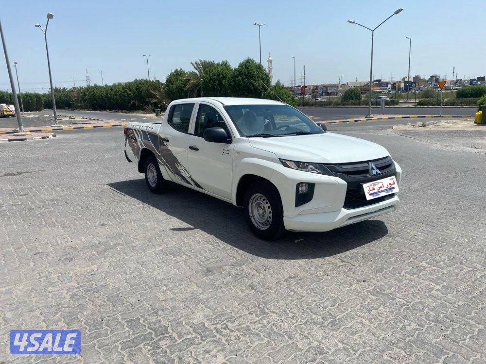 وانيت 2022ميتسوبيشي8