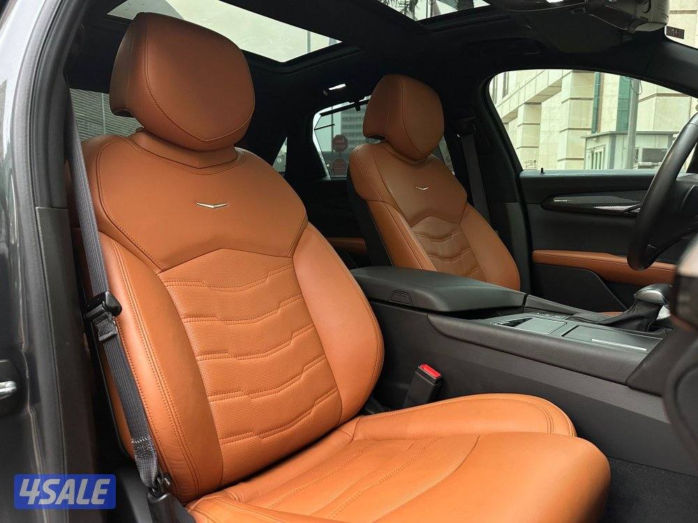 كاديلاكCT6 موديل2017 عداد55الف وارد الغانم سيرفس منتظم7