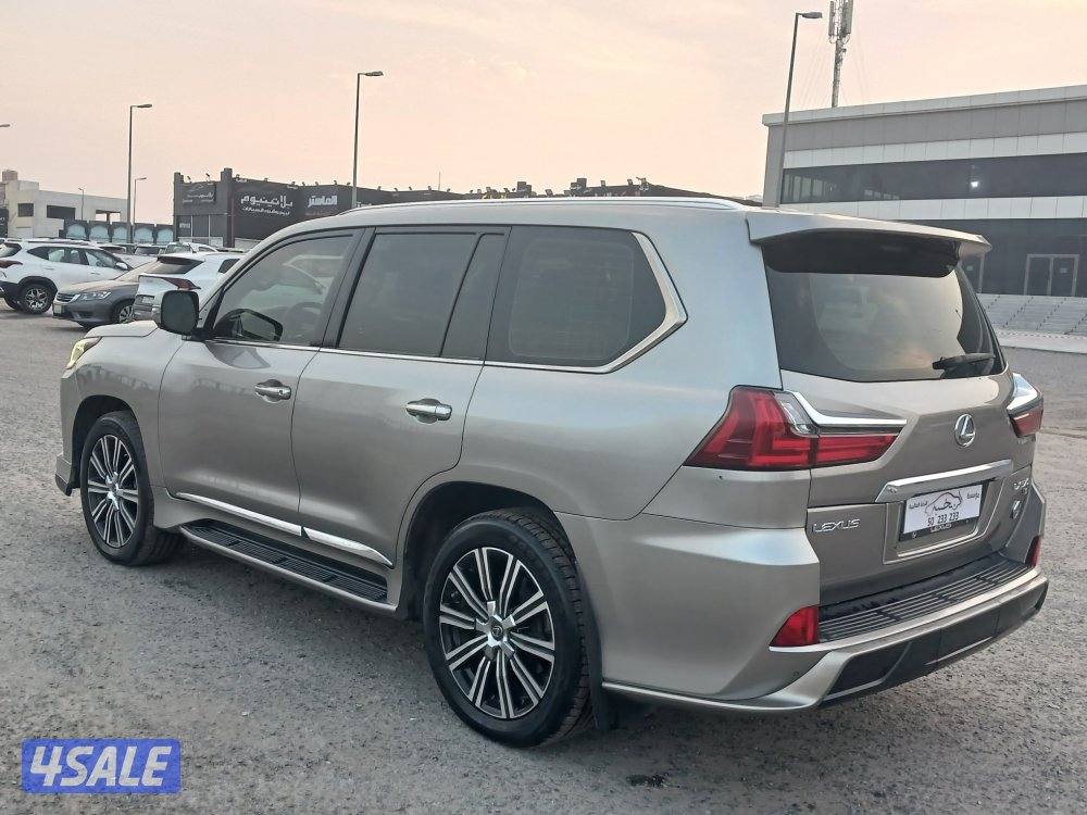 جيب لكزس LX570 سبورت موديل 2018 الساير4