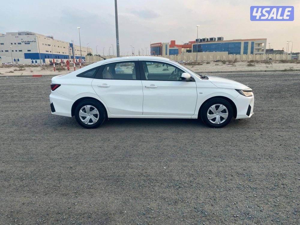 2023تويوتا يارس5