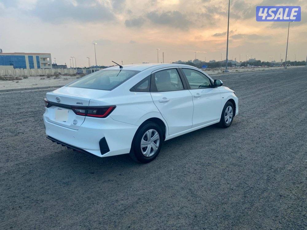 2023تويوتا يارس4