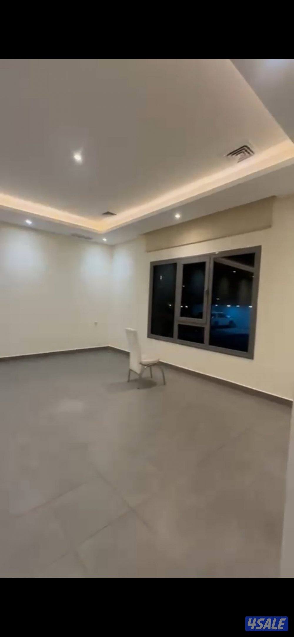 للايجار دور ارضي ابو فطيره مدخل خاص4