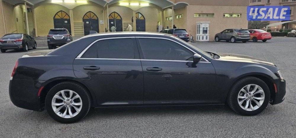 للبيع كرايزلر 2016 C3001