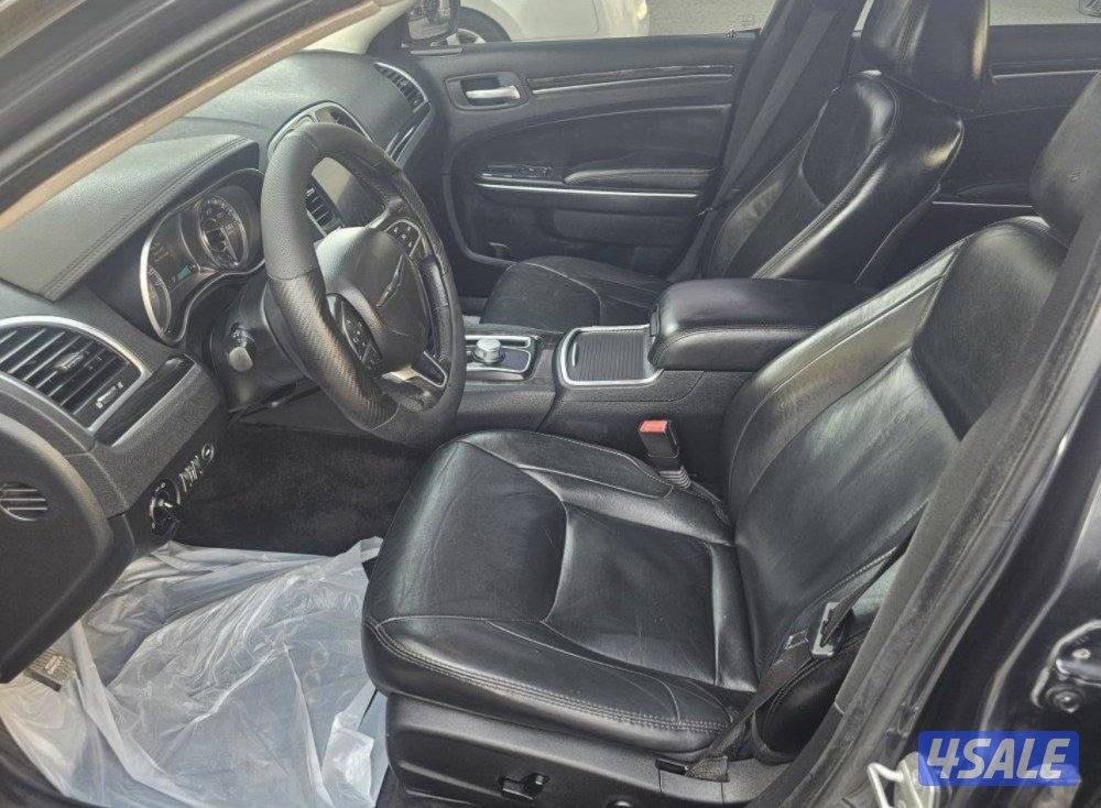 للبيع كرايزلر 2016 C3003