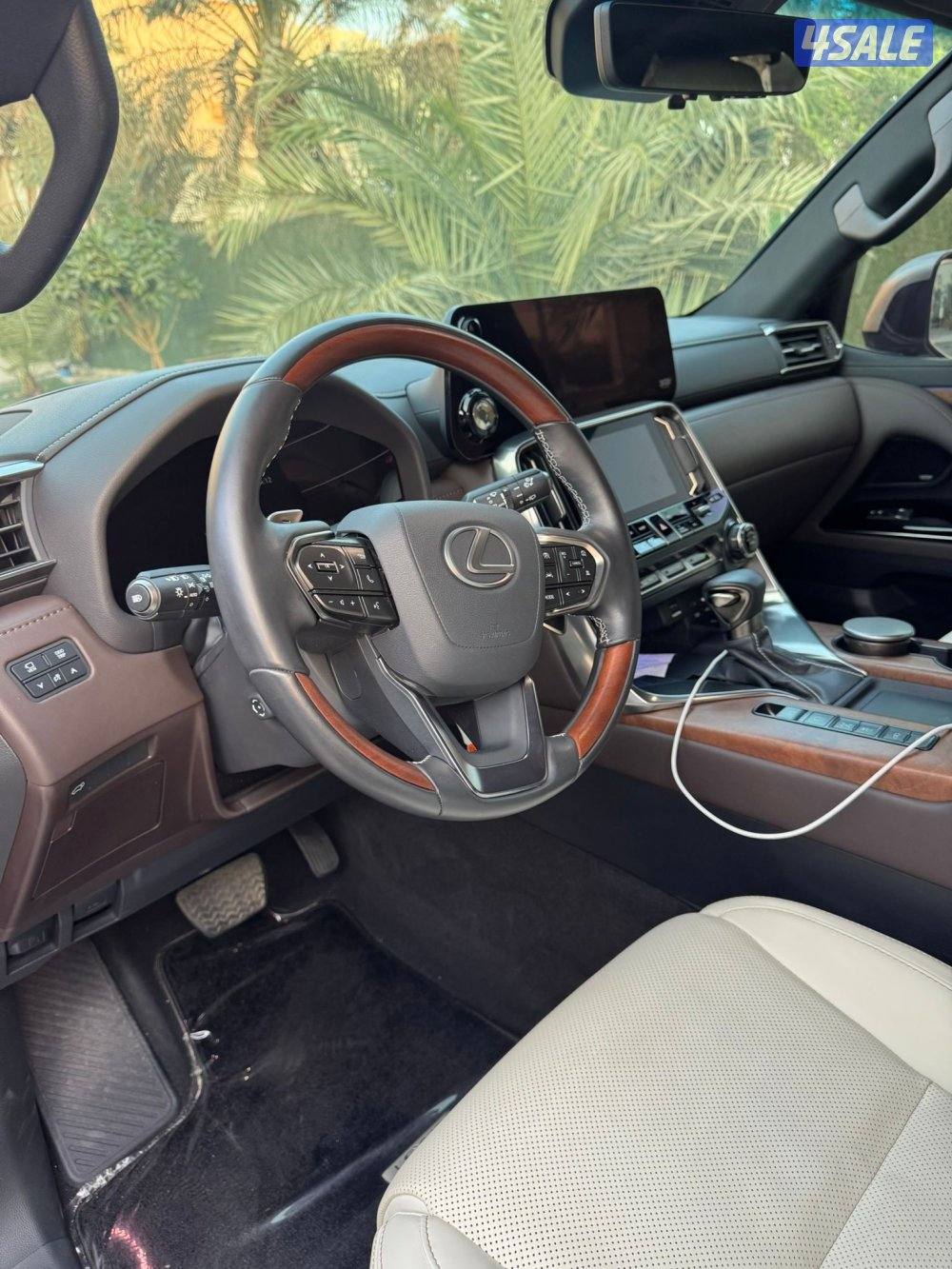 لكزس 2025 الدرجة الاولى2