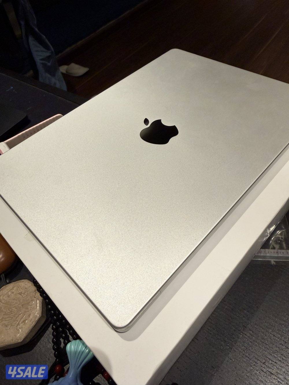 Macbook M1 Pro 16GB RAM  512GB SSD0