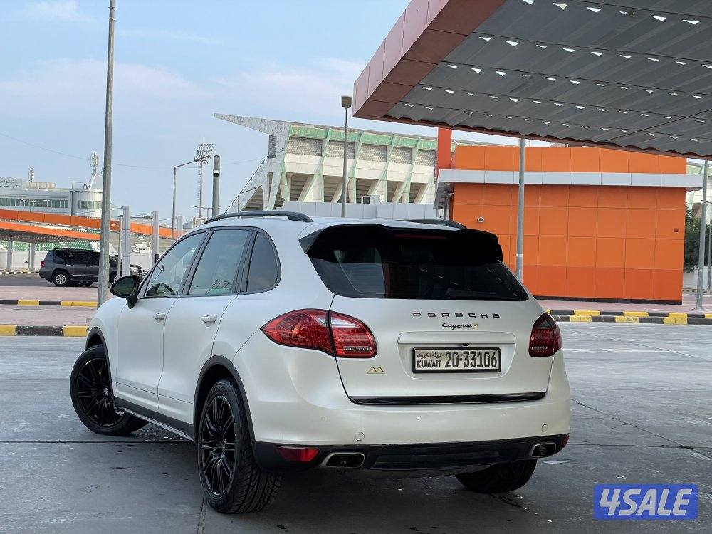 للبيع بورش شرط الفحص بالكامل1