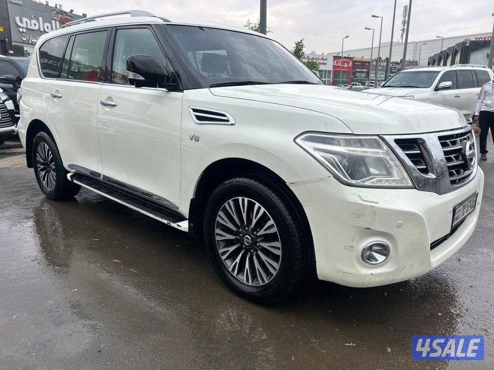 نيسان باترول بلاتنيوم .V8
موديل 2016
ماشى 331.000 k.m 
وارد الخليج0