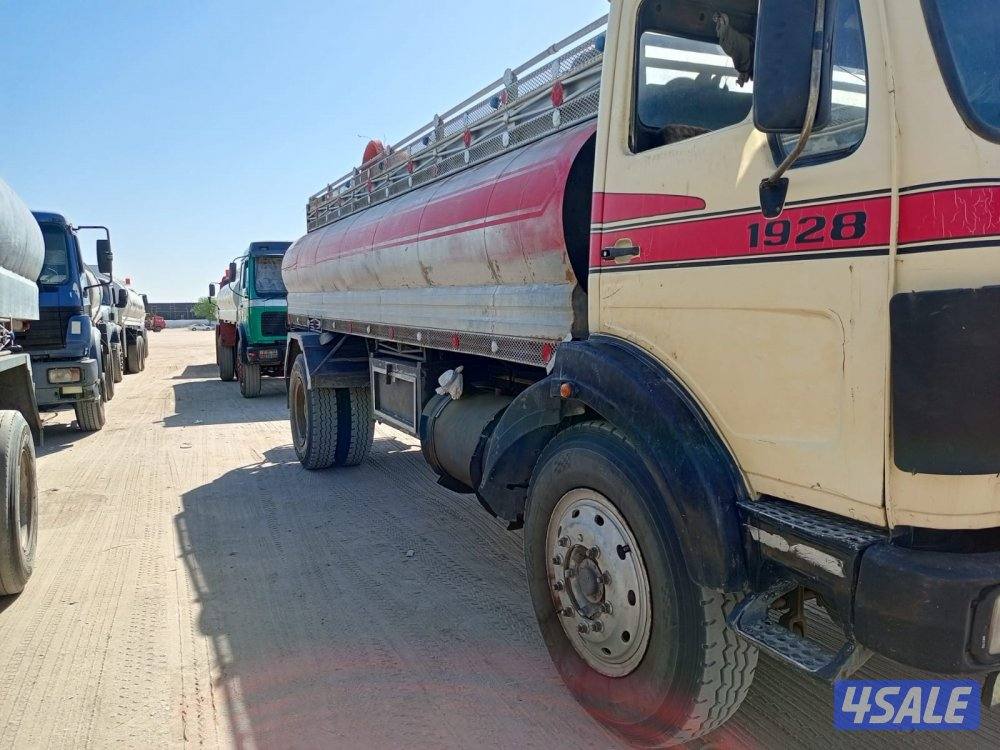 سيارة ومرسيدس1