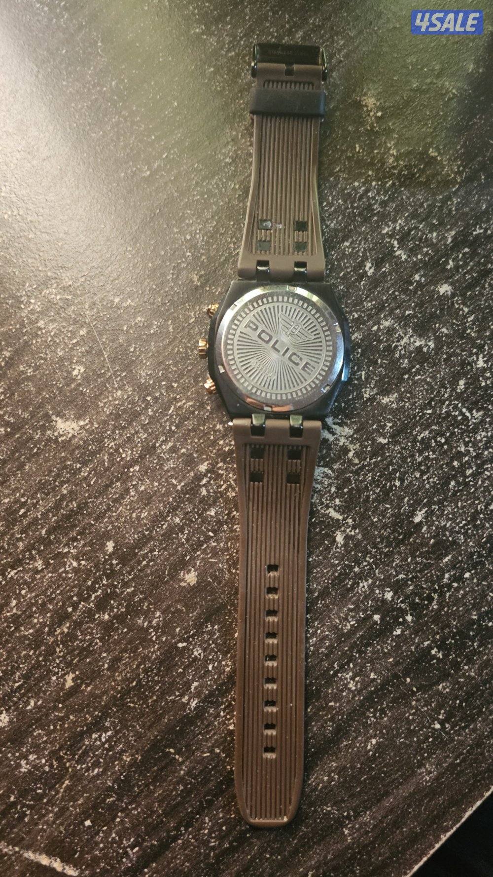 POLICE WATCH FOR SALE WATERPROOF WITH BOX AND BOOKLET THE BUTTON WORK?1