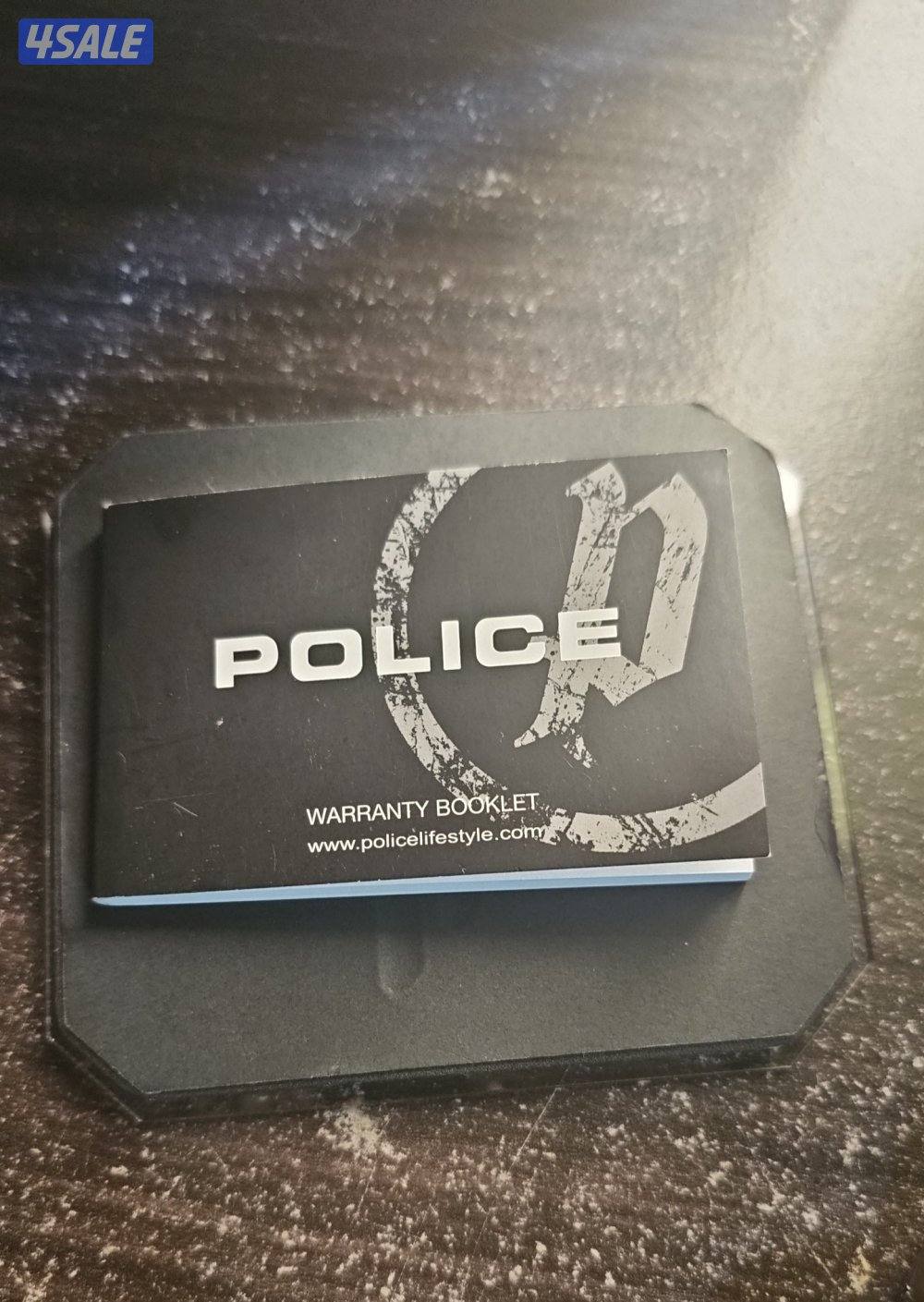 POLICE WATCH FOR SALE WATERPROOF WITH BOX AND BOOKLET THE BUTTON WORK?6