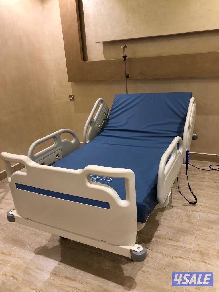 ♦️للبيع سرير طبي وكراسي ولجير♦️1